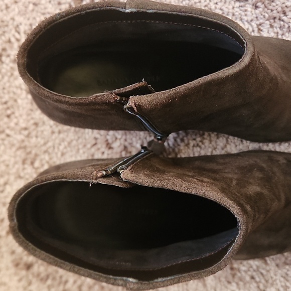 Banana Republic Brown Suede Ankle Boots 7.5M - Picture 10 of 12